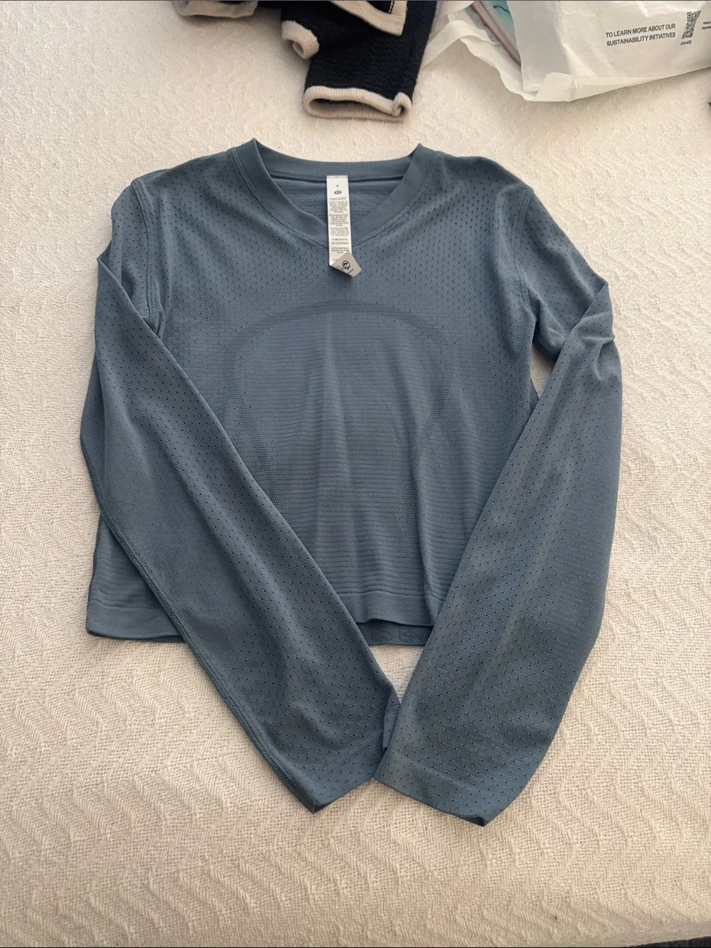 lululemon athletica Swiftly Tech Open-Hole V-Neck Long Sleeve — Dusty Blue